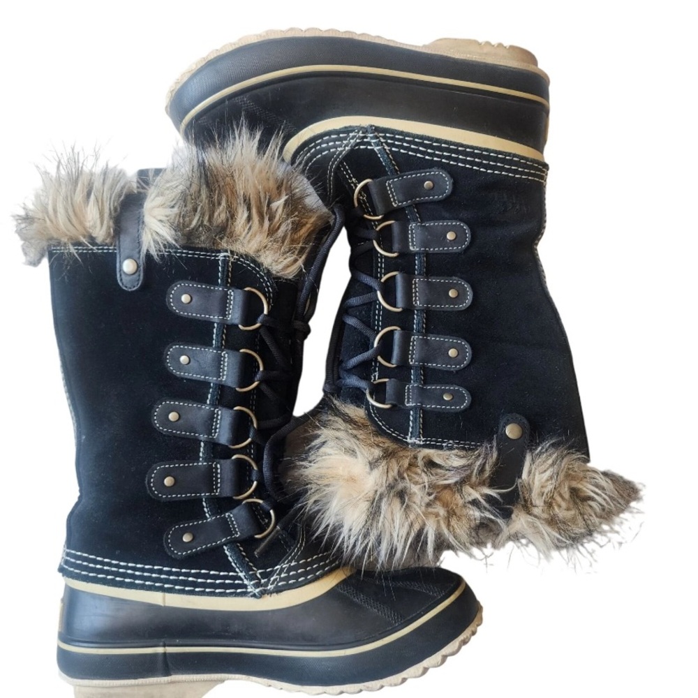 Sorel Black and Tan Fur-Trimmed Winter Boots